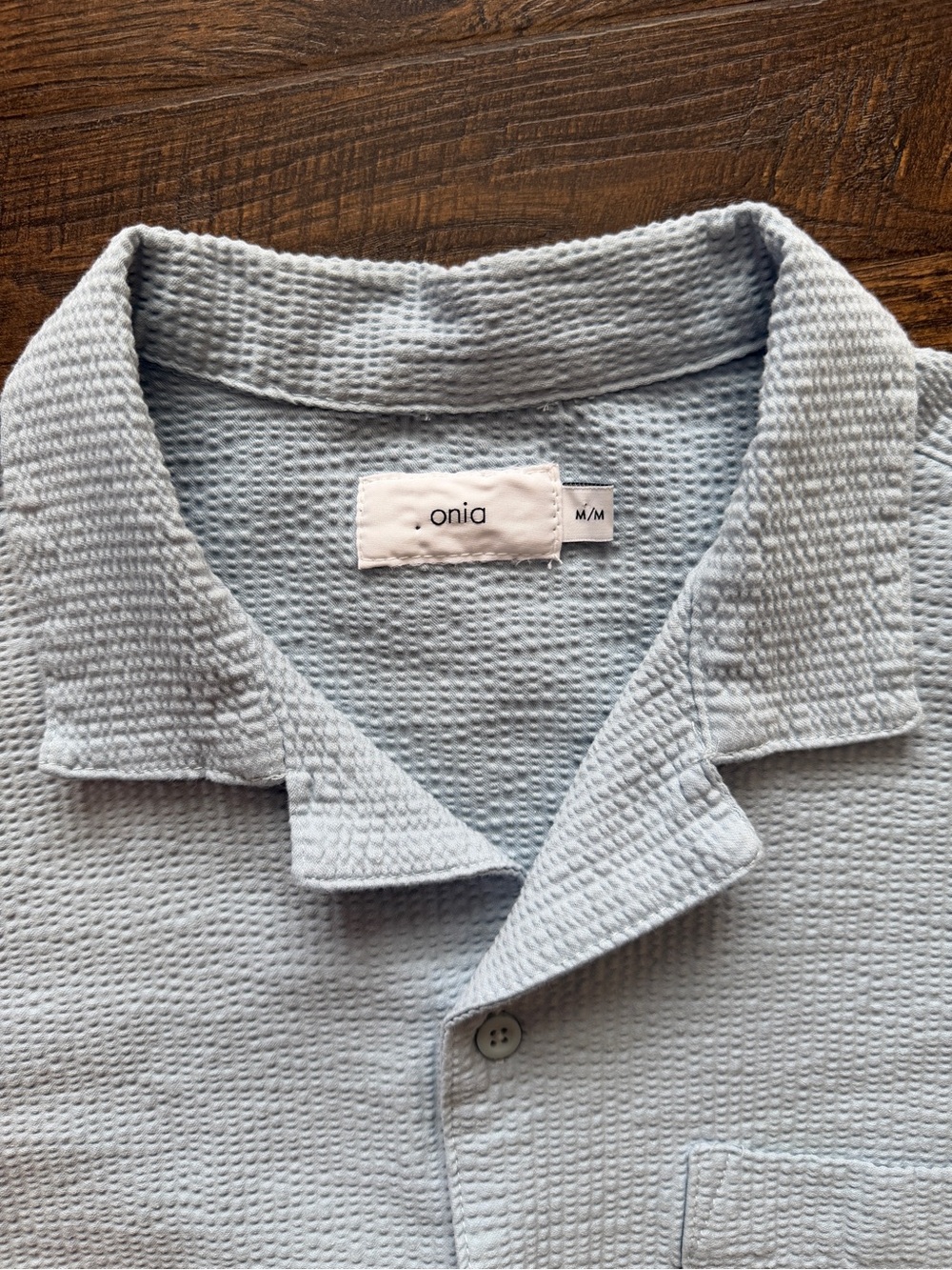 Onia Camp Men's M Light Blue Seersucker Cotton Blend Textured Knit Shirt
